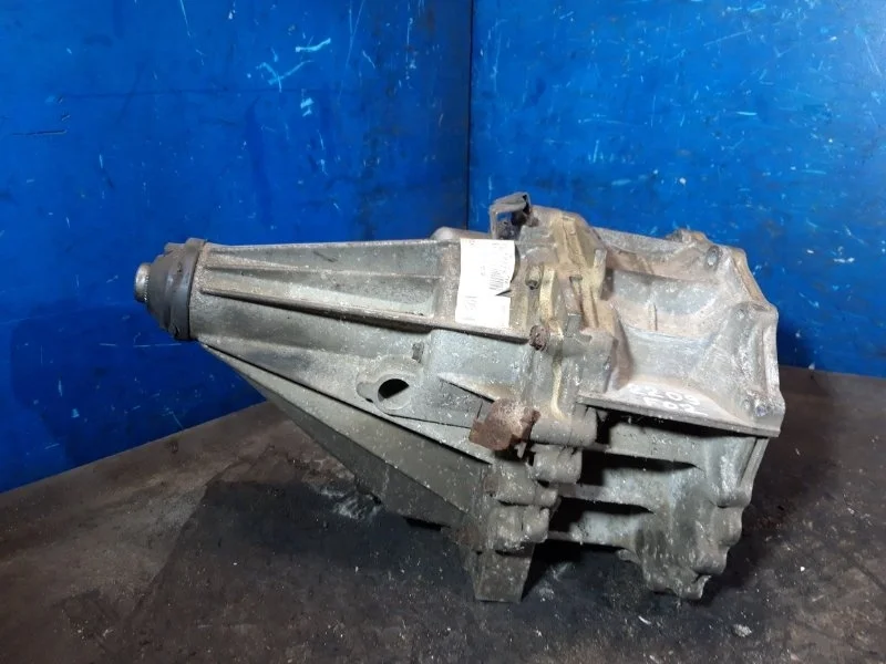 Раздатка Nissan Navara D40 2005-2014 33100EA310 2.5 YD25