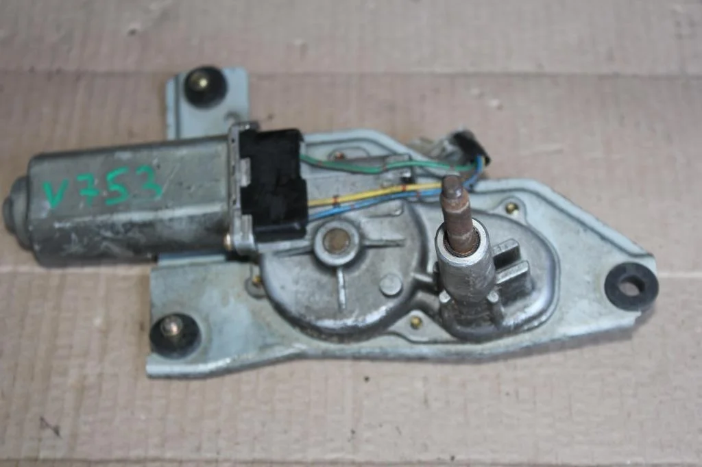 Б.у. мотор заднего дворника MITSUBISHI PAJERO V75W MITSUBISHI PAJERO V75W