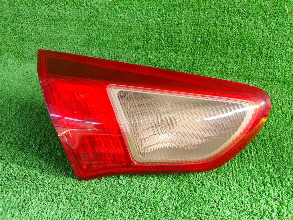 Б.у. фонарь внутренний MITSUBISHI LANCER CX3A MITSUBISHI LANCER CX3A