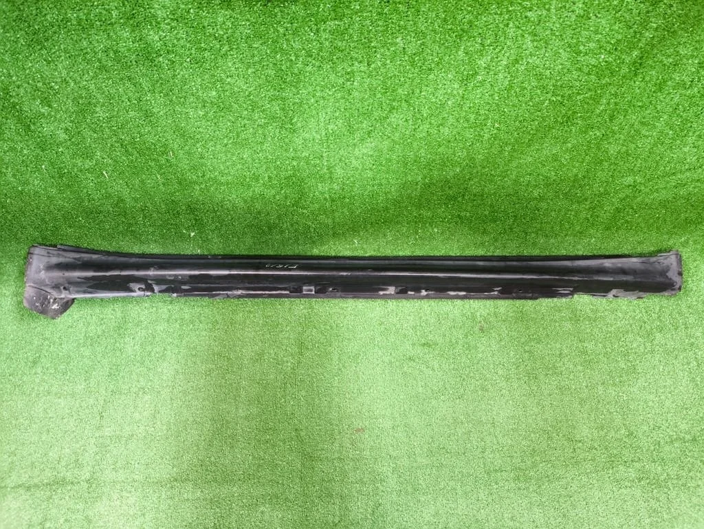 Б.у. порог пластиковый NISSAN JUKE F15E NISSAN JUKE F15E