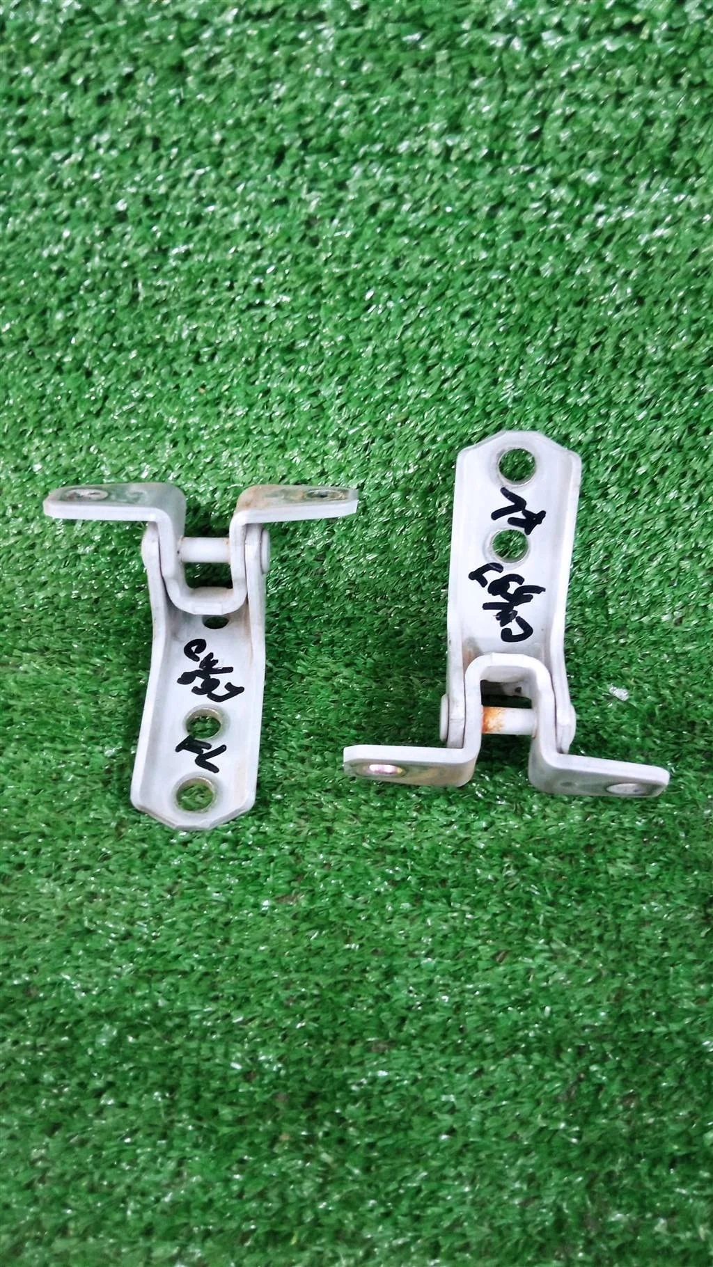 Б.у. петля двери MITSUBISHI OUTLANDER XL CW5W MITSUBISHI OUTLANDER XL CW5W