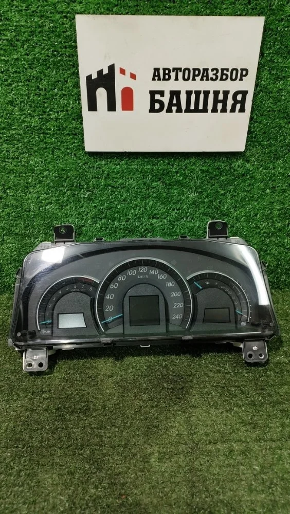 Щиток приборов Toyota Camry 2012 50