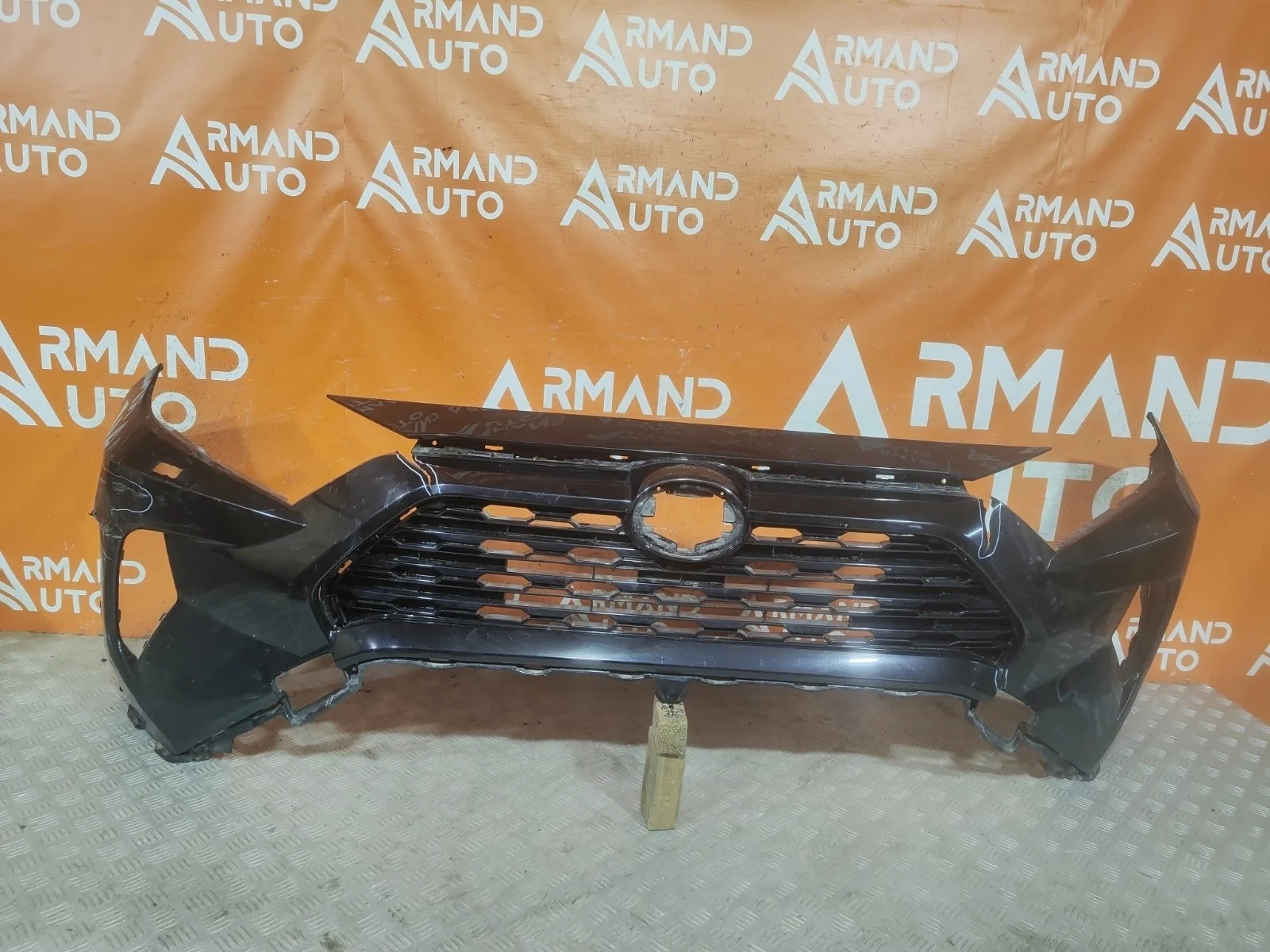 Бампер Toyota RAV4 2018-нв 5 XA50