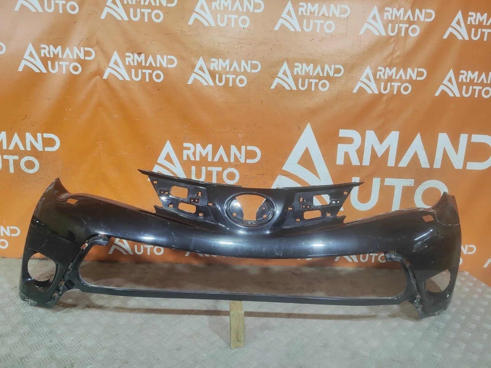 Бампер Toyota RAV4 2012-2015 CA40
