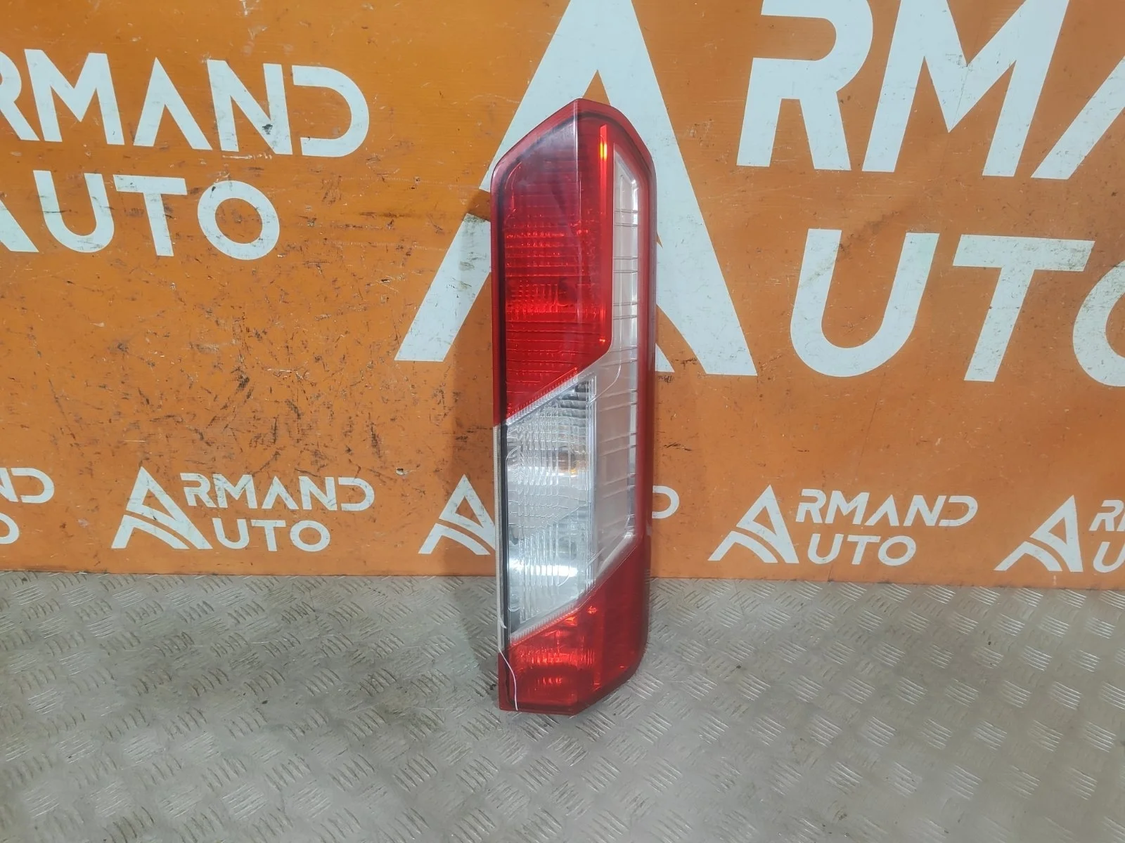 Фонарь Ford Transit 2014-нв 7 TTG