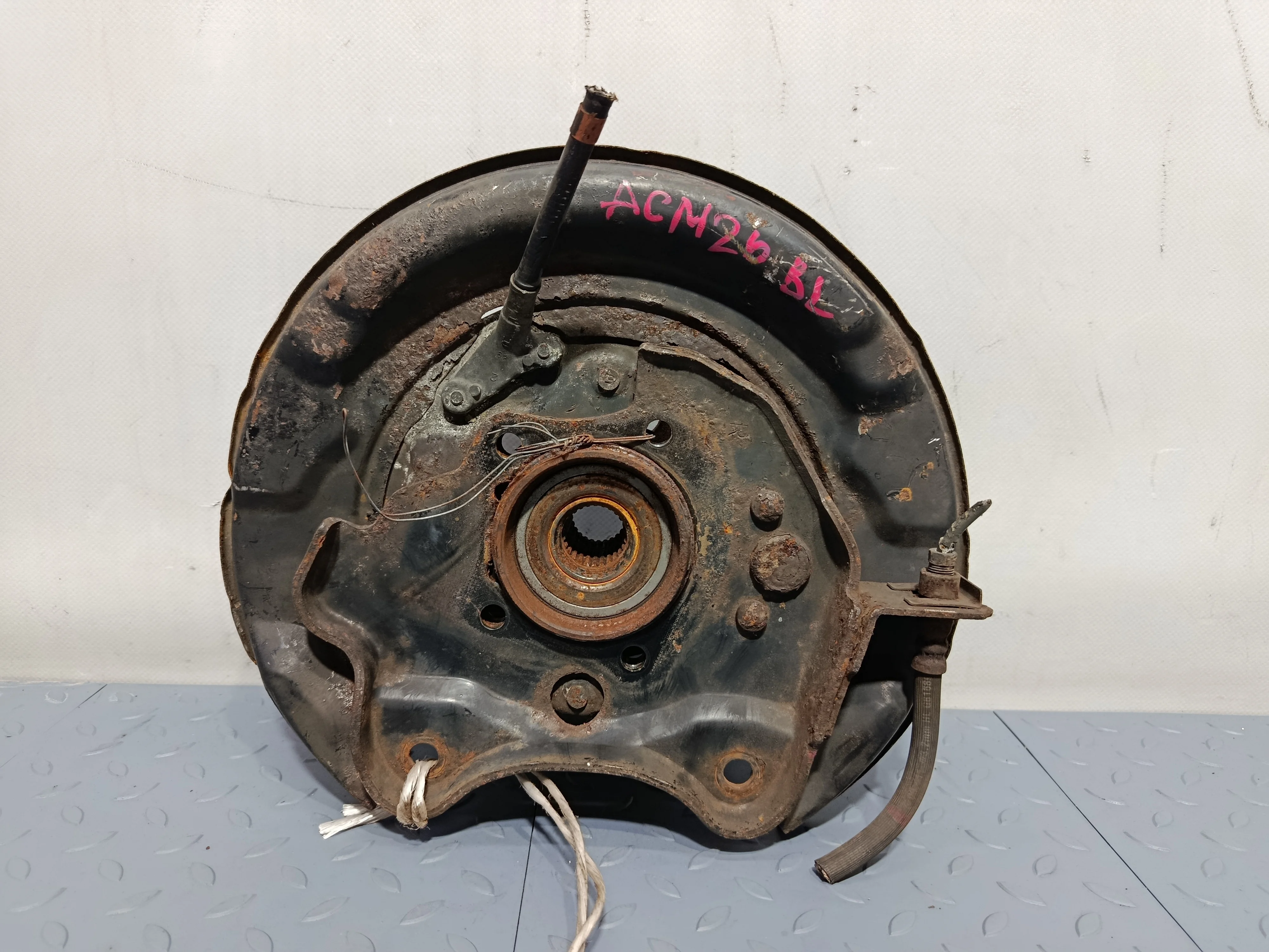 СТУПИЦА TOYOTA IPSUM ISIS NOAH VOXY ACM26W ANM15G ANM15W AZR65G ZGM15G ZGM15W ZRR75G ZRR75W ZRR85G ZRR85W ЗАДНЯЯ ЛЕВАЯ ПРАВАЯ ДИСК ABS 4WD 4241044020