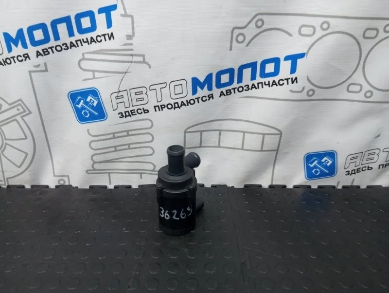 Насос водяной (помпа) Volkswagen Passat 3C2 CAWB