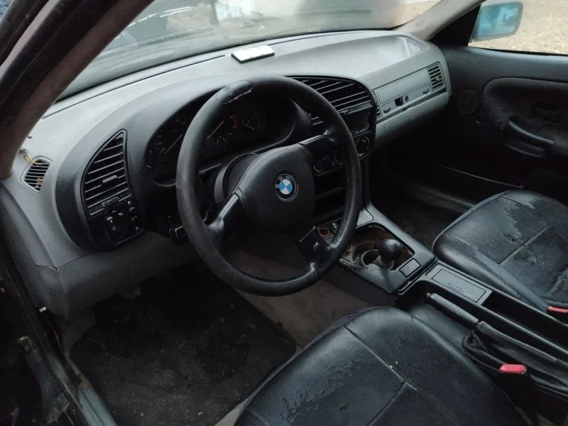 Продажа BMW 3er 1.8 (113Hp) (M40B18) RWD MT по запчастям