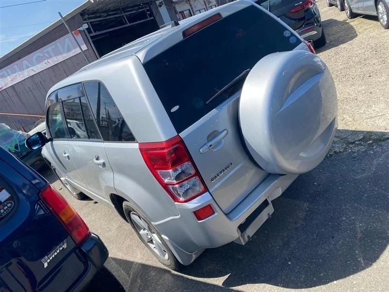 Дверь SUZUKI ESCUDO 2011 TDA4W