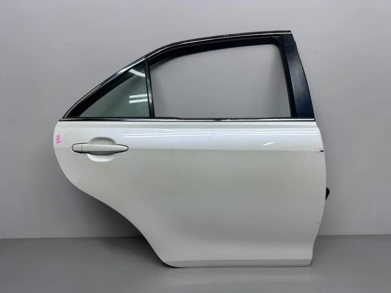 Дверь Toyota Camry V40