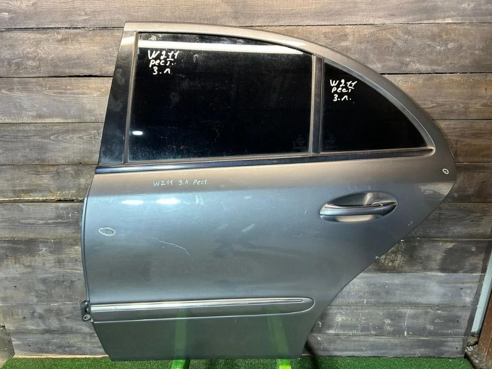 Дверь задняя левая  Mercedes-Benz E-класс W211