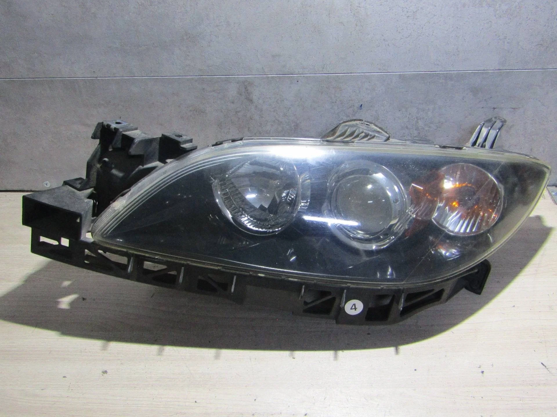 фара левая Mazda 3 BK