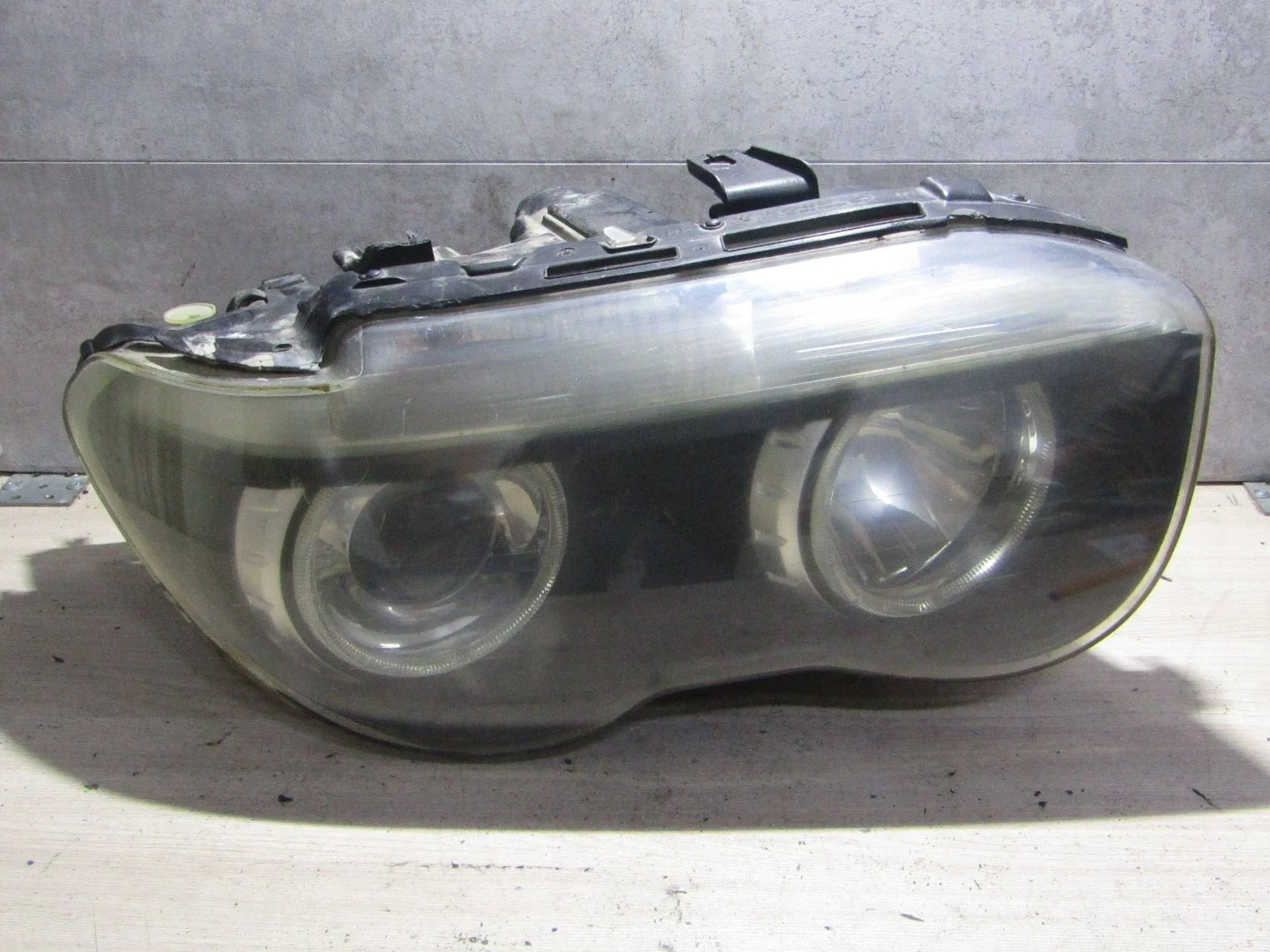 фара правая BMW 7 E65/E66