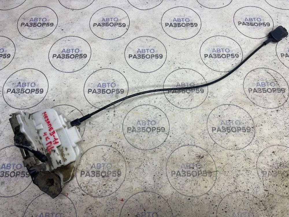 Замок двери передней левой Renault Megane II рестайлинг (2006—2009)