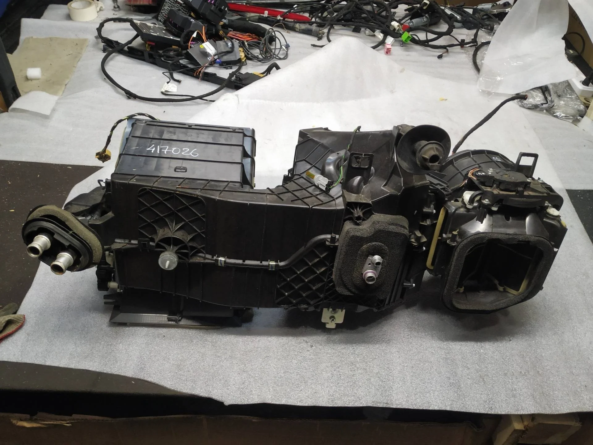 отопитель в сборе (печка) Volkswagen Touareg 2 7P6 2012
