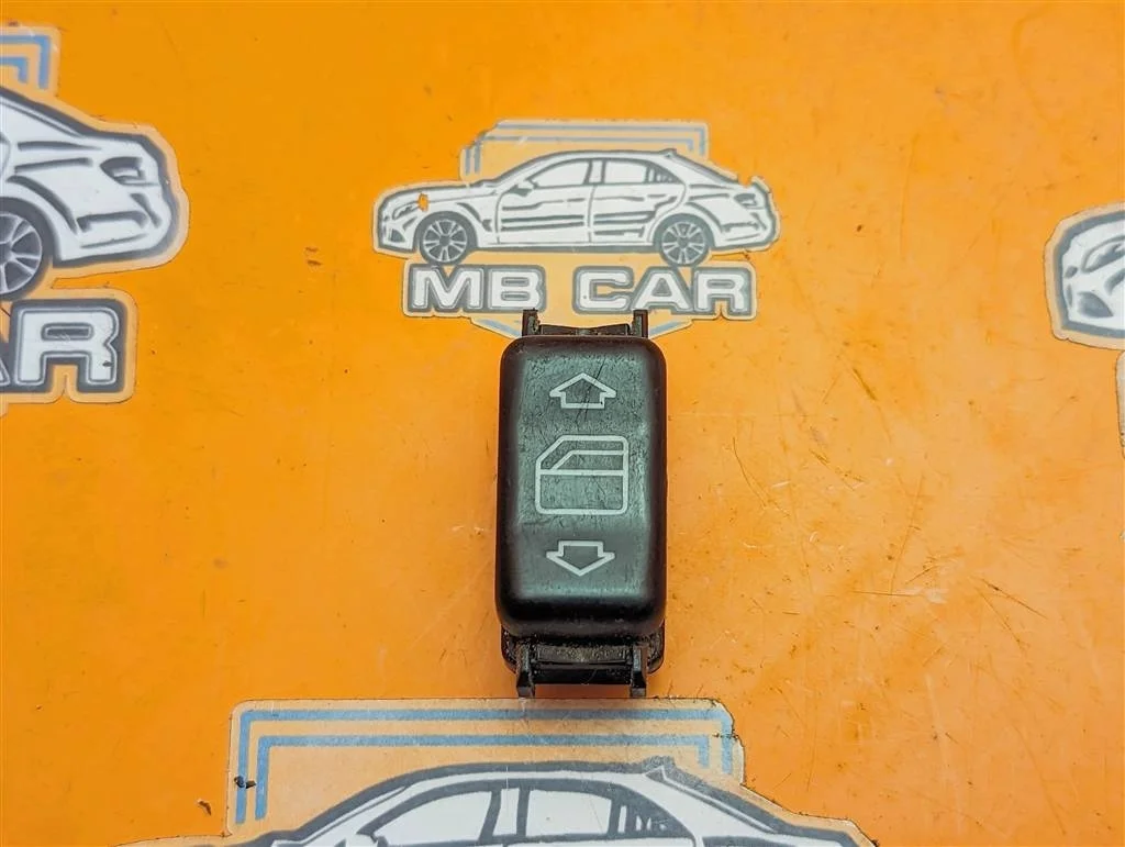 Кнопка стеклоподъемников Mercedes-Benz