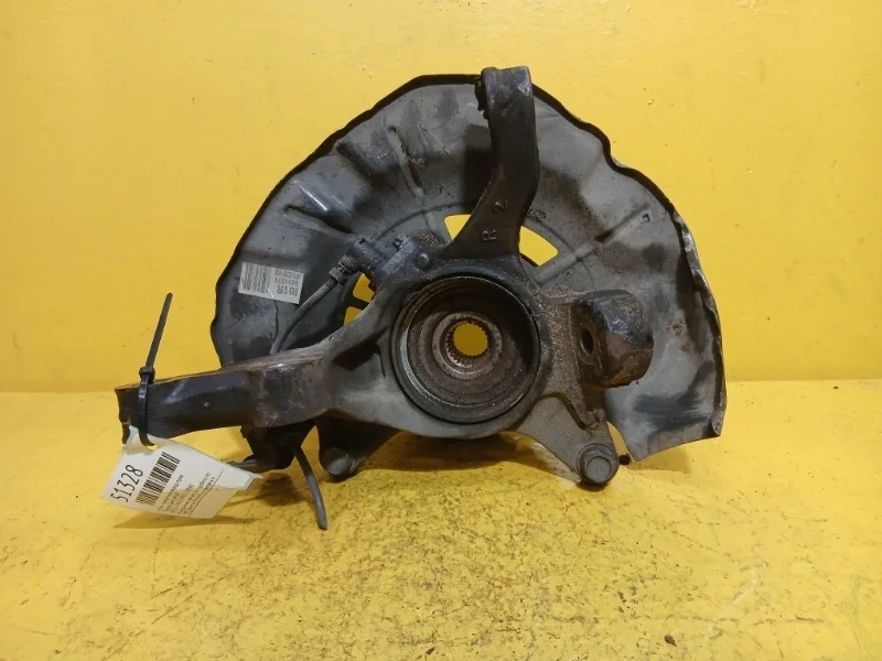 Кулак поворотный Toyota Camry XV40 2006-2011