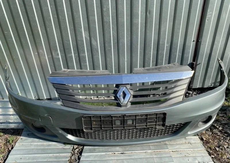 Бампер Renault Logan 1