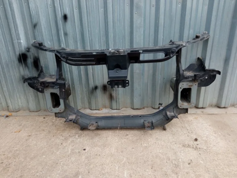 Панель передняя Mitsubishi Outlander XL 2007-2009