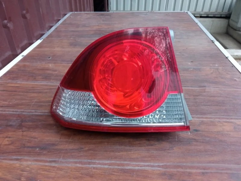 Фонарь Honda Civic 8 2006-2008 FD1 4D