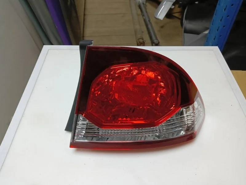 Фонарь Honda Civic 8 2009-2011 4D