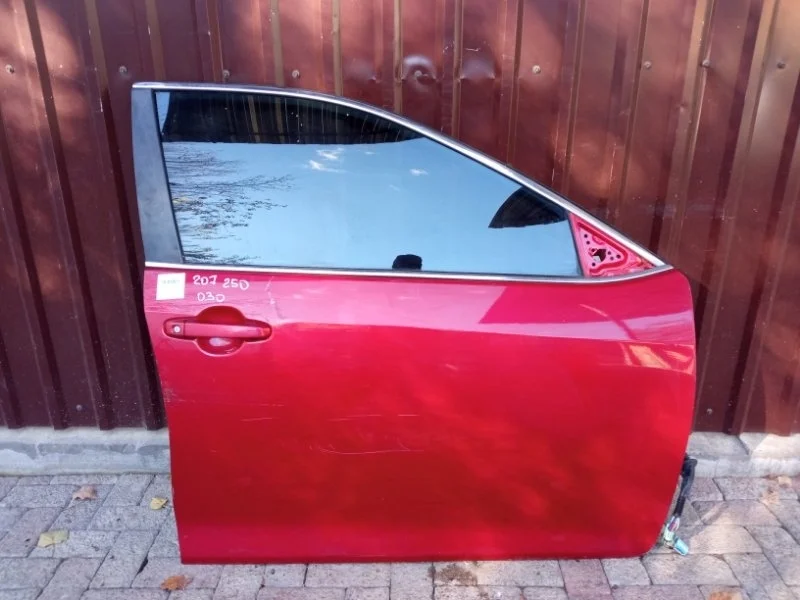 Дверь Toyota Camry 2012-2017 50 55