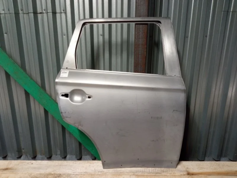 Дверь Mitsubishi Outlander 3 2015-2021 5730B558, задняя правая