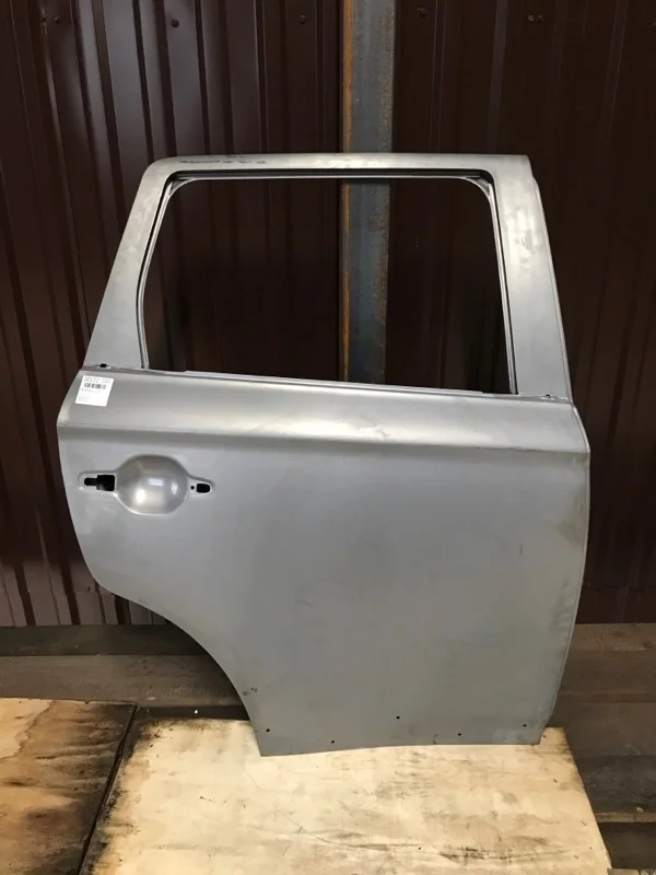 Дверь Mitsubishi Outlander 3 2015-2021 5730B558, задняя правая