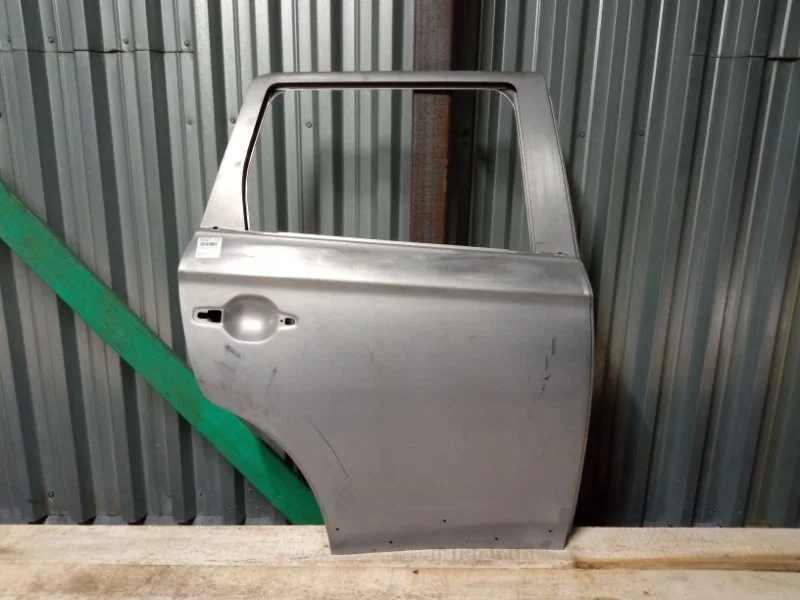 Дверь Mitsubishi Outlander 3 2015-2021 5730B558, задняя правая