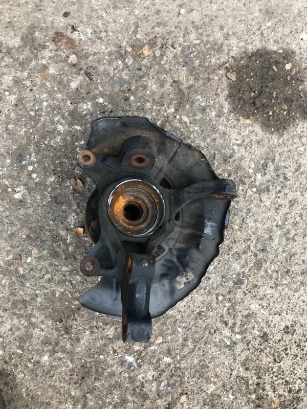 Кулак поворотный Toyota Camry 2012-2017 50 55