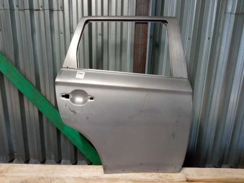 Дверь Mitsubishi Outlander 3 2015-2021 5730B558, задняя правая