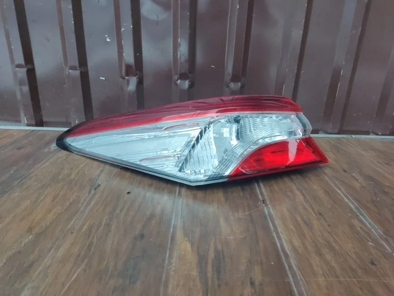 Фонарь Toyota Camry 2018-2021 8156133660 70, левый