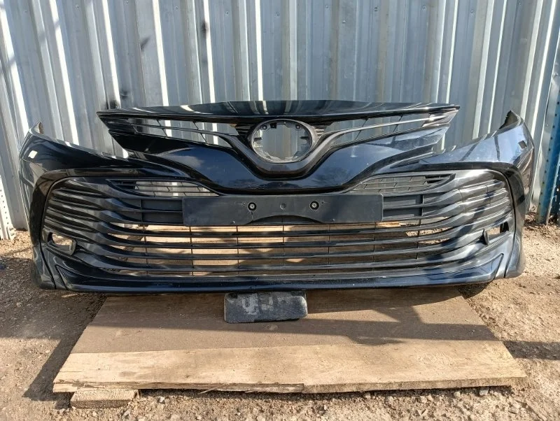 Бампер Toyota Camry 2018-2023 70