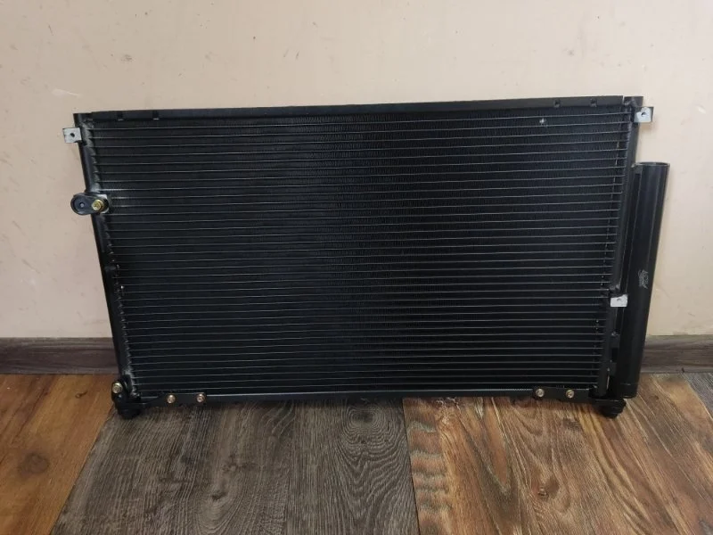 Радиатор кондиционера Honda Civic 8 2006-2011 4D