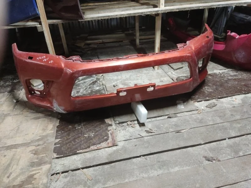 Бампер Toyota Hilux Pick Up 2015-2020 AN120