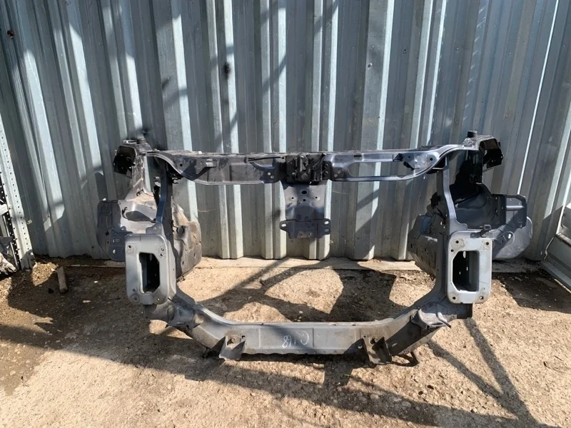 Панель передняя Peugeot 4007 2007-2012