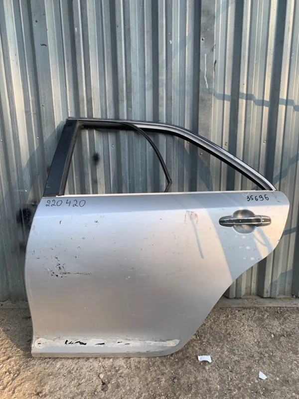 Дверь Toyota Camry 2012-2017 50 55