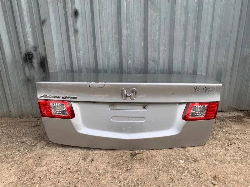 Крышка багажника Honda Accord 8 2008-2012