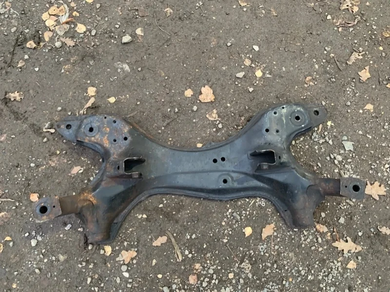 Подрамник Toyota Rav4 2000-2005 5120142060 20, передний