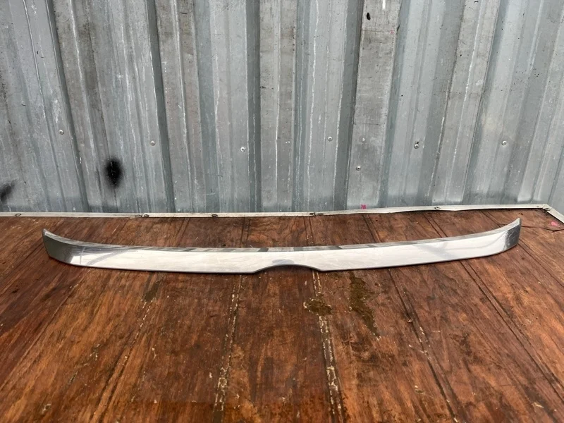 Молдинг капота Toyota Camry 2012-2014 50