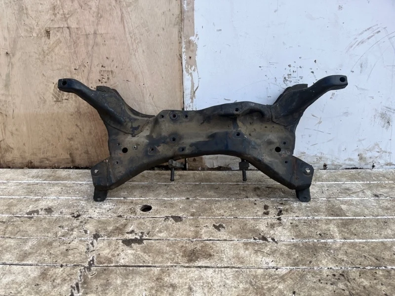 Подрамник Mitsubishi Lancer 9 2001-2008 CS3A/CS3W