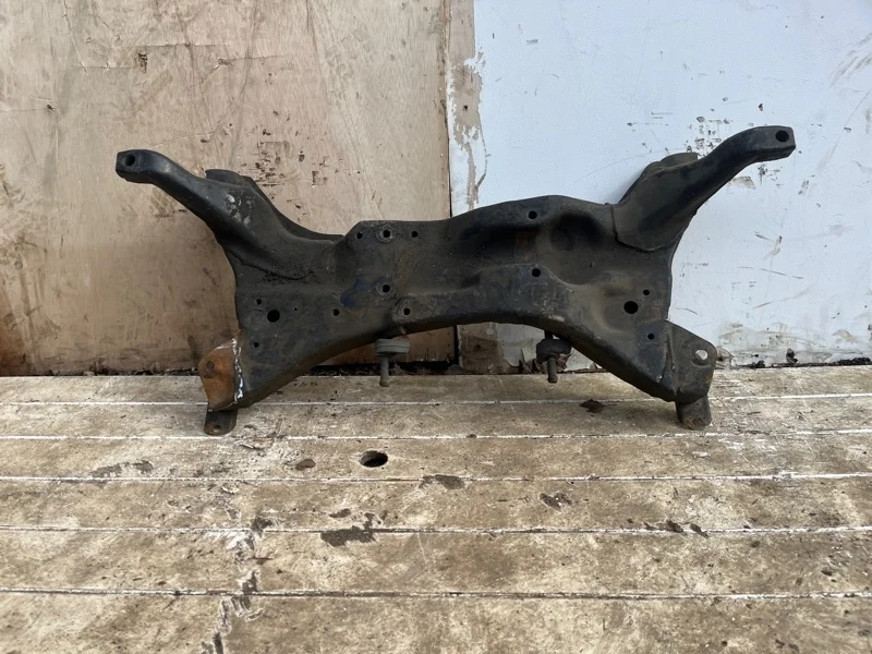 Подрамник Mitsubishi Lancer 9 2001-2008 CS3A/CS3W