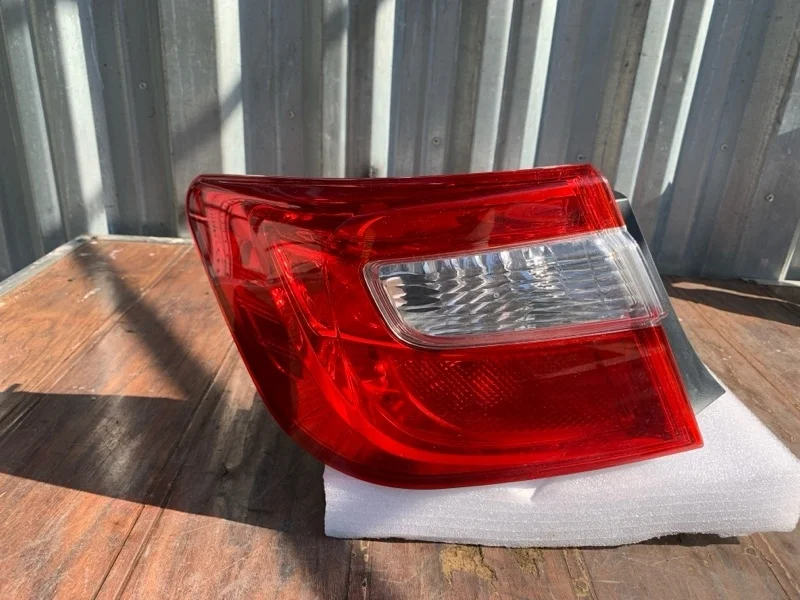 Фонарь Toyota Camry 2011-2014 50