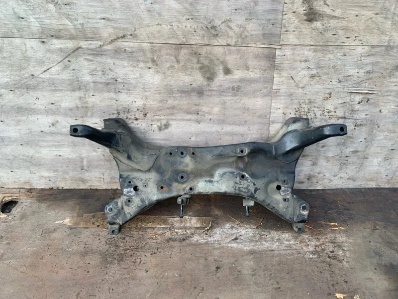 Подрамник Mitsubishi Outlander 1 2003-2007