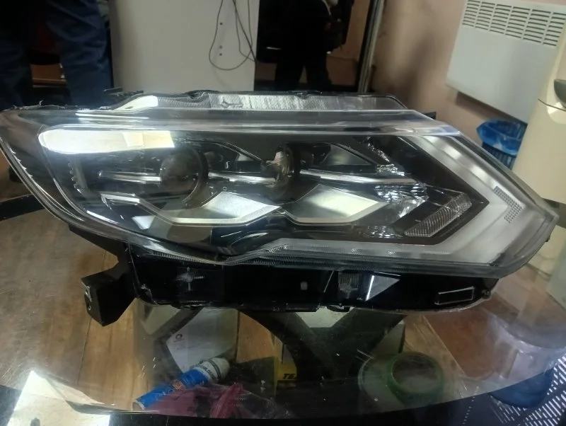 Фара Led Nissan X-Trail 2017-2022 260104CC0C T32, передняя правая