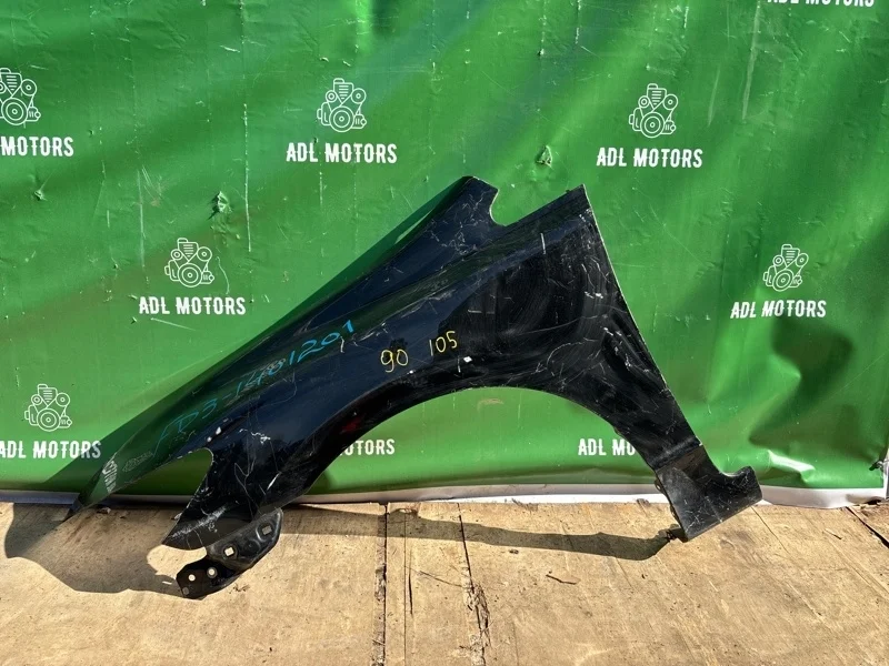 Крыло Honda Civic 8 2006-2011 4D