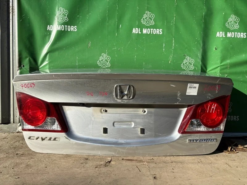 Крышка багажника Honda Civic 8 2009-2011 4D
