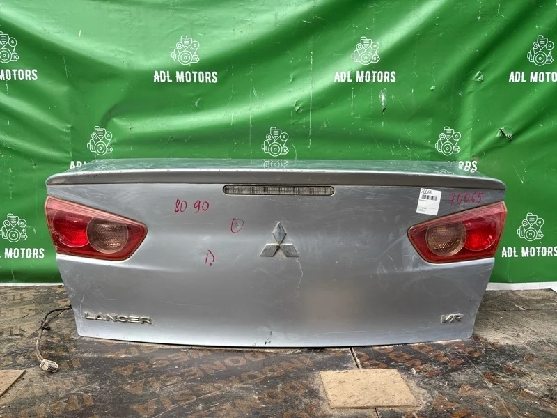 Крышка багажника Mitsubishi Lancer 10 2007-2017