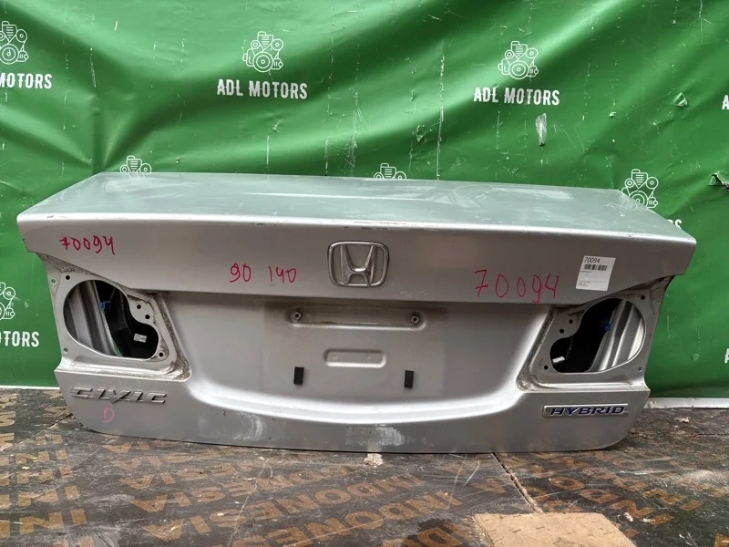 Крышка багажника Honda Civic 8 2009-2011 4D