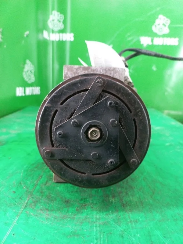 Компрессор кондиционера Nissan Qashqai X-Trail 2006-2013 926001GZ0A J10 T31 MR20DE